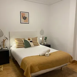 Amplio Y A Pie De Playa La Concha Apartamento